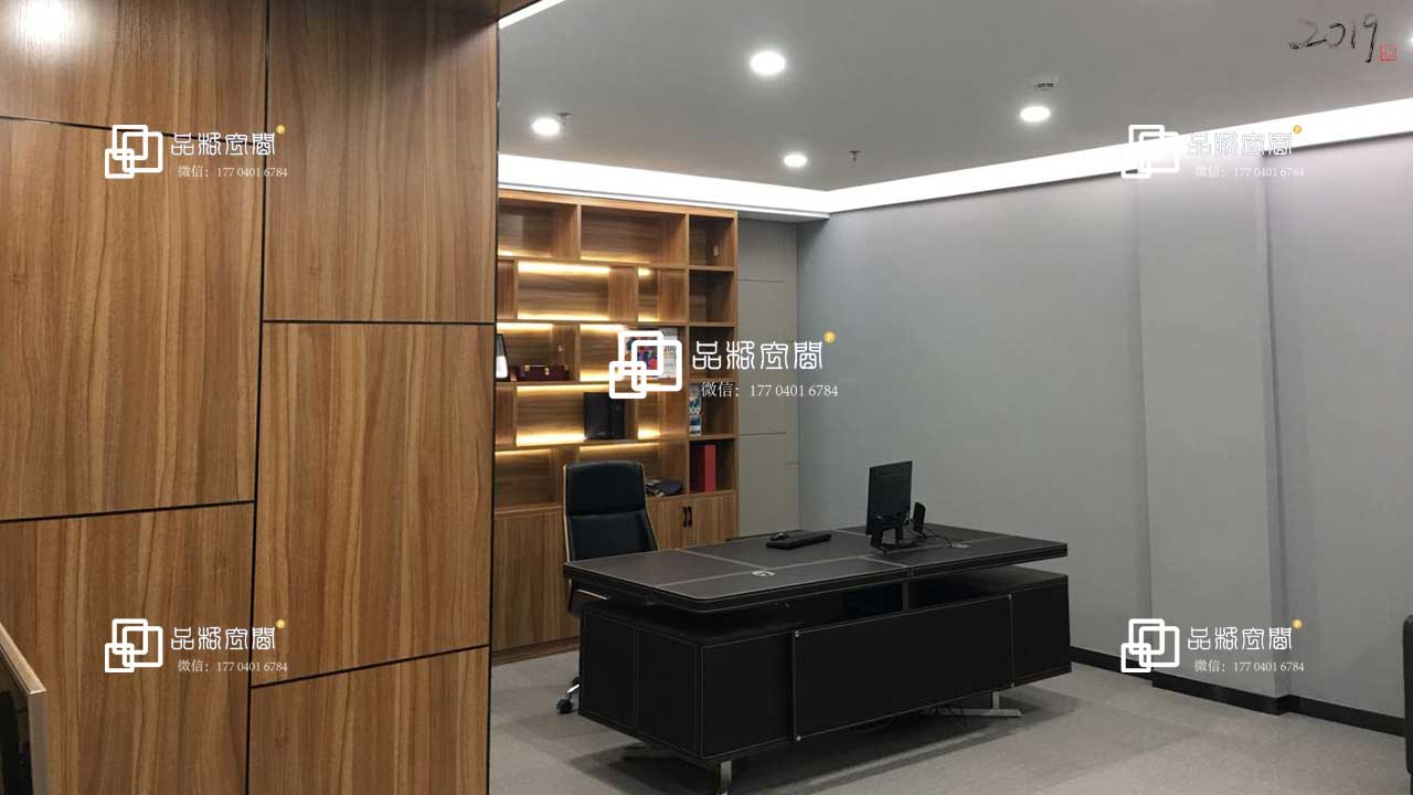 皮革展廳辦公室現(xiàn)場.jpg