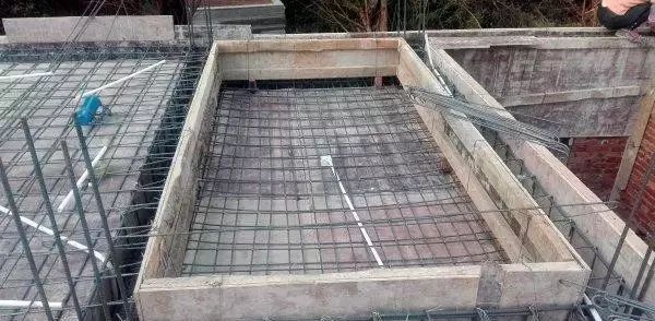 屋頂模板建房.jpg