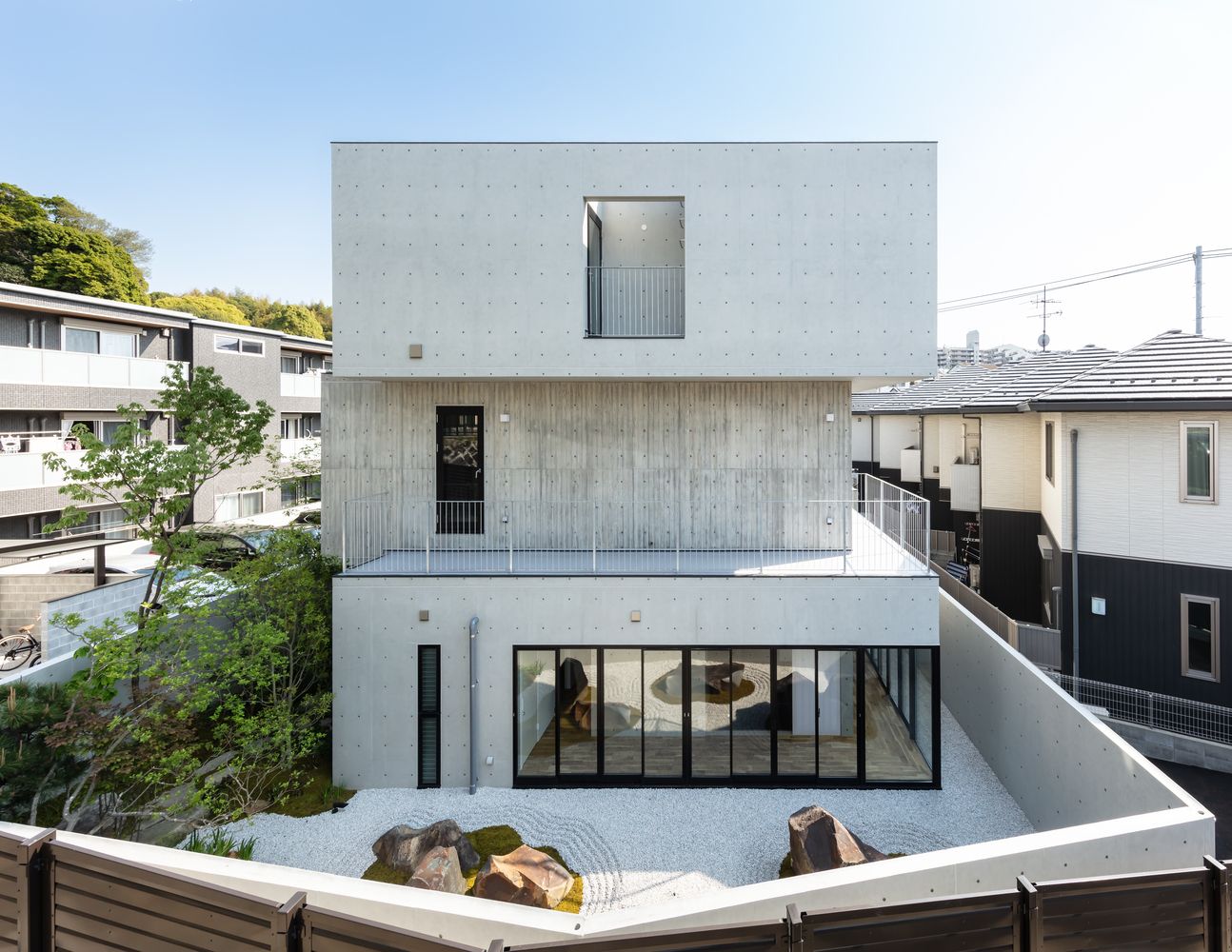 广岛的层叠旋转建筑 现代建筑艺术 设计出当代人类生活新体验