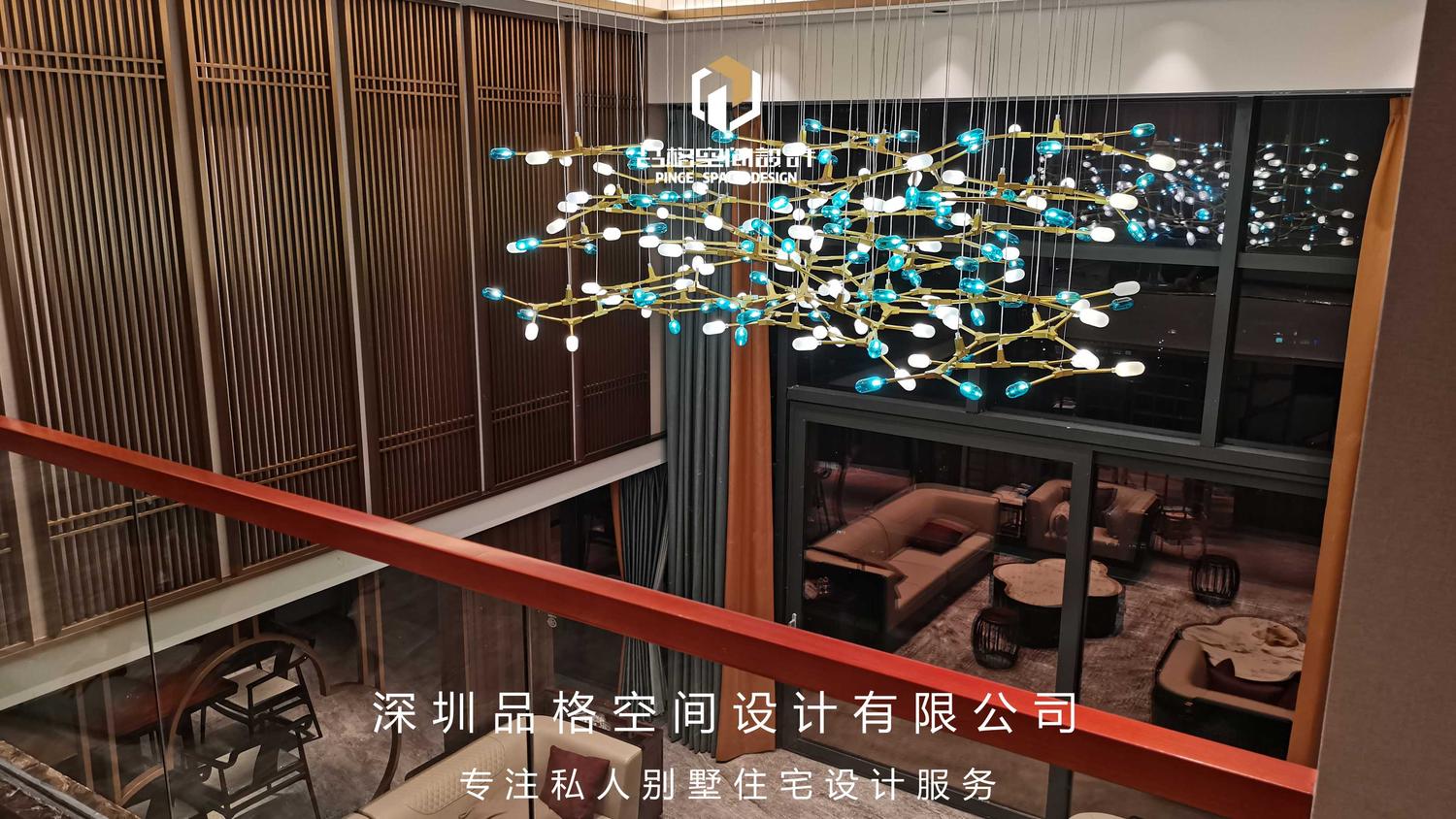 客厅灯管现场.jpg